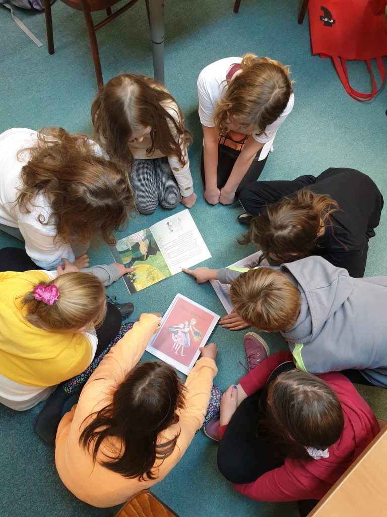 OGÓLNOPOLSKI DZIEŃ GŁOŚNEGO CZYTANIA W SZKOLE POLSKIEJ W HELSINKACH