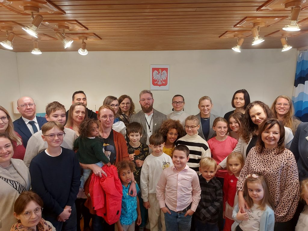 Wizyta Ministry Barbary Nowackiej w Szkole Polskiej w Helsinkach