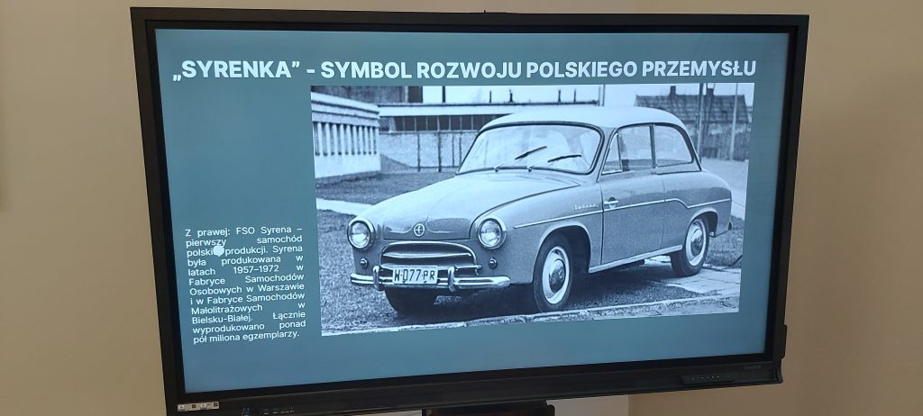 Licealiści zgłębiają realia PRL